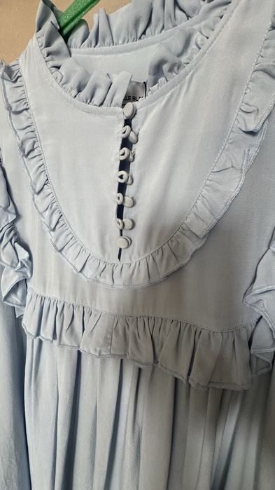 Нова, нежна  и красива риза в бебешко синьо