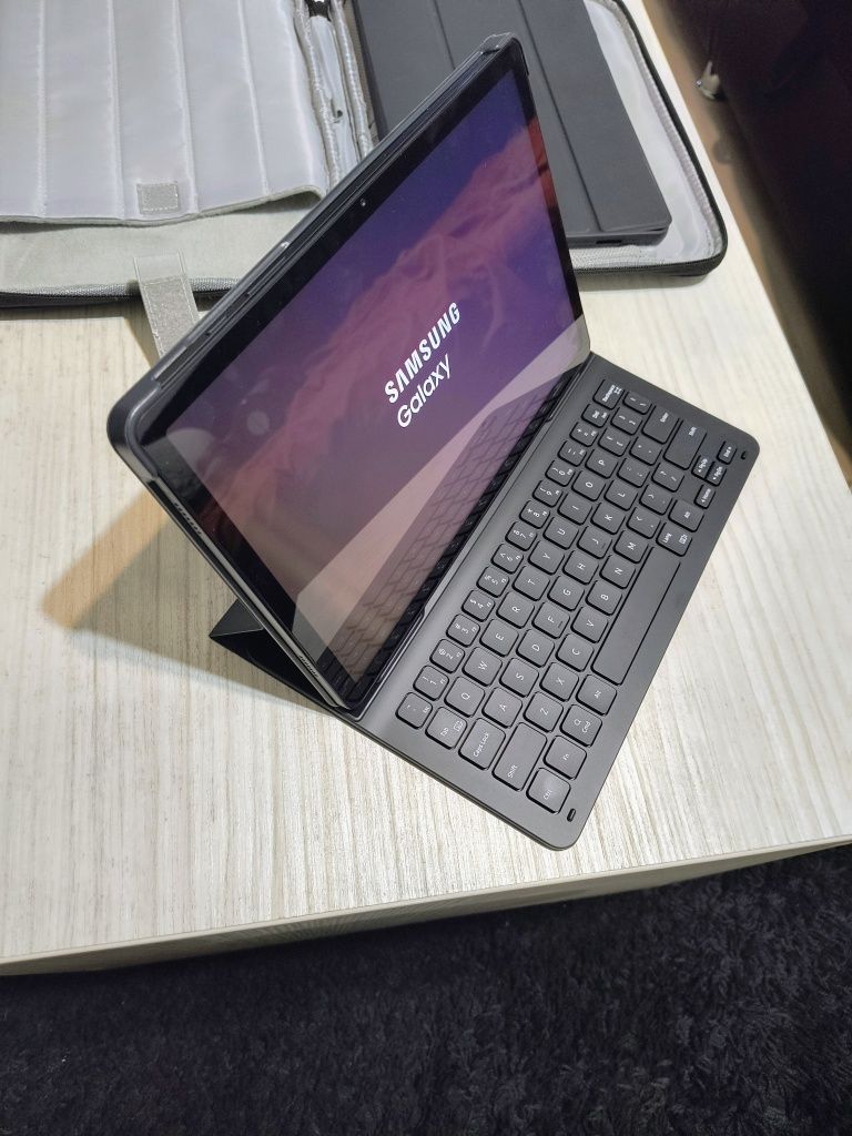 Tableta Samsung Galaxy Tab A9+, Octa-Core, 11", 8GB RAM, 128GB, 5G
