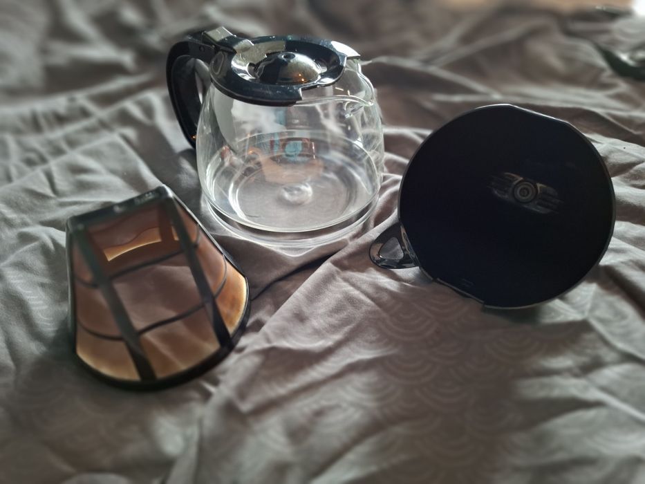 !​Cafetieră HEINNER (1.25L) - Practic Nouă!!!