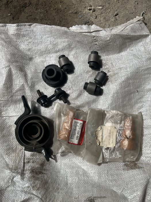 Продам на запчасти хонда срв