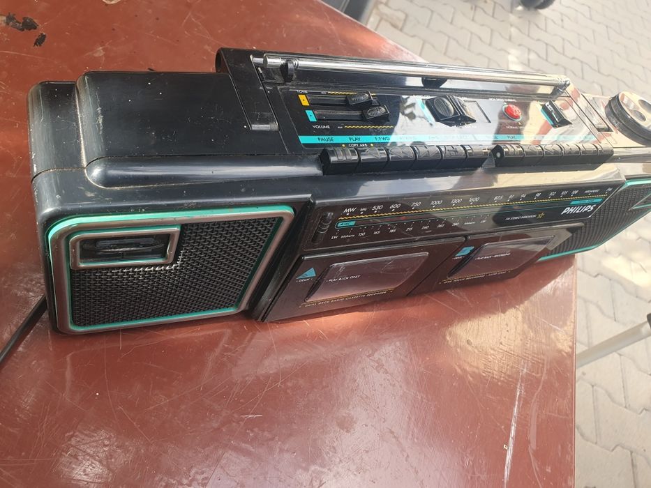Philips dublu radio casetofon in stare de functionare.Made Austria