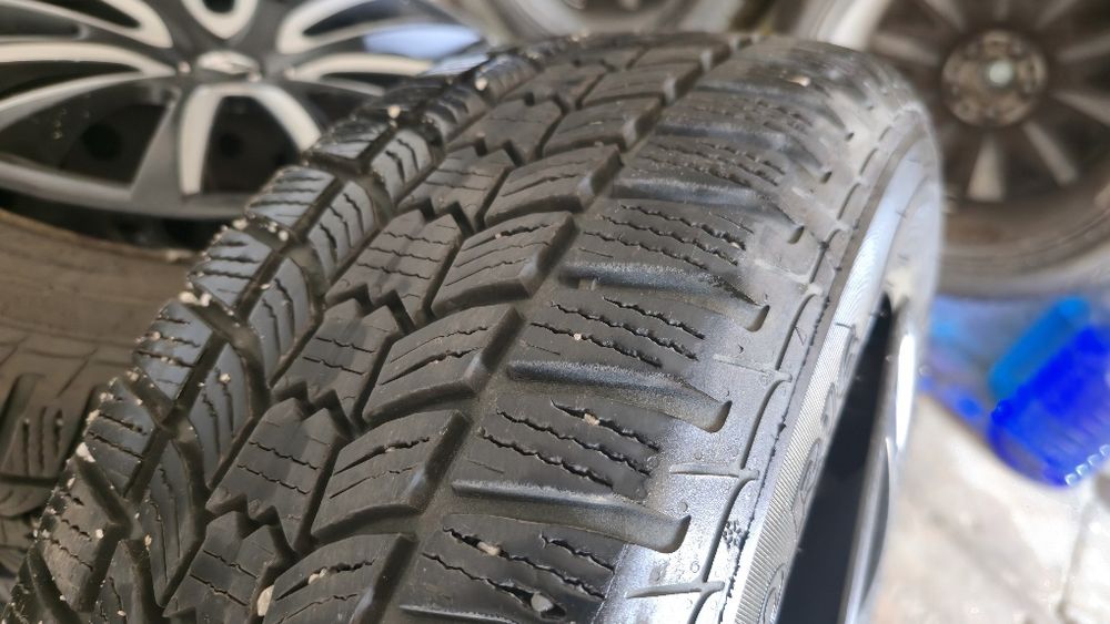 Vând un set roti de iarna de 16 inchi pentru renault