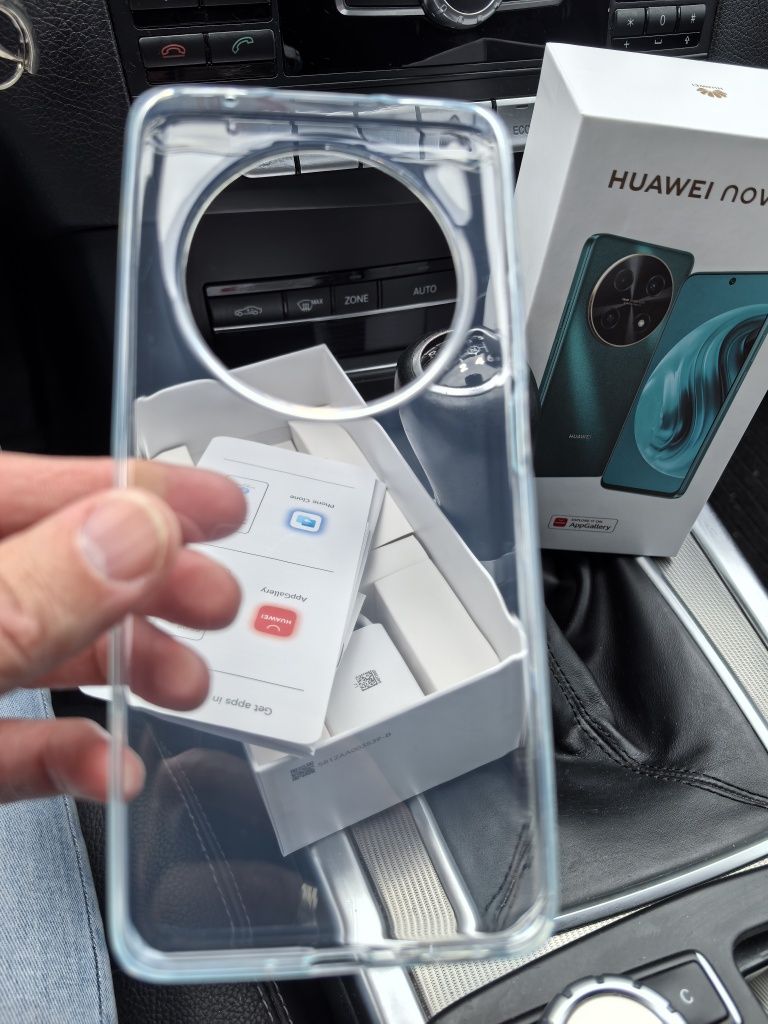 Huawei Nova 12i, в гаранция до 2027 г.