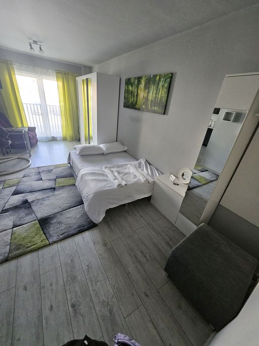 Inchiriez apartament 1 camera