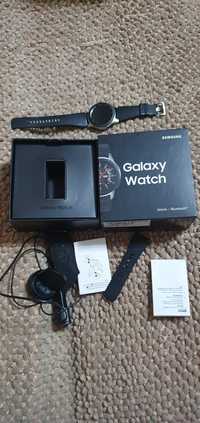 Продам часы Galaxy Watch 46mm.