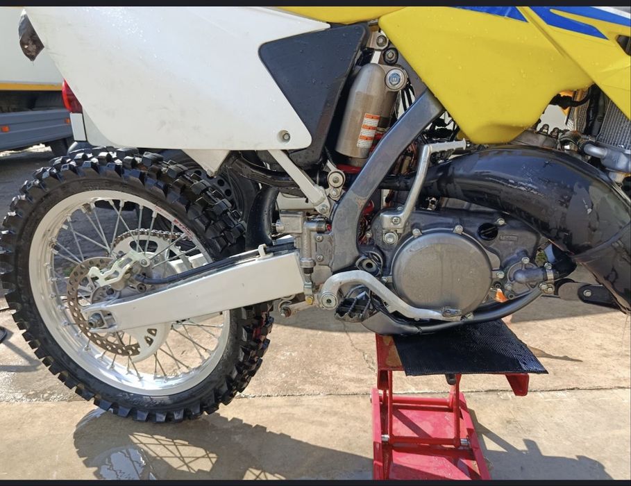 Suzuki rm 125 [ktm,yamaha,honda]