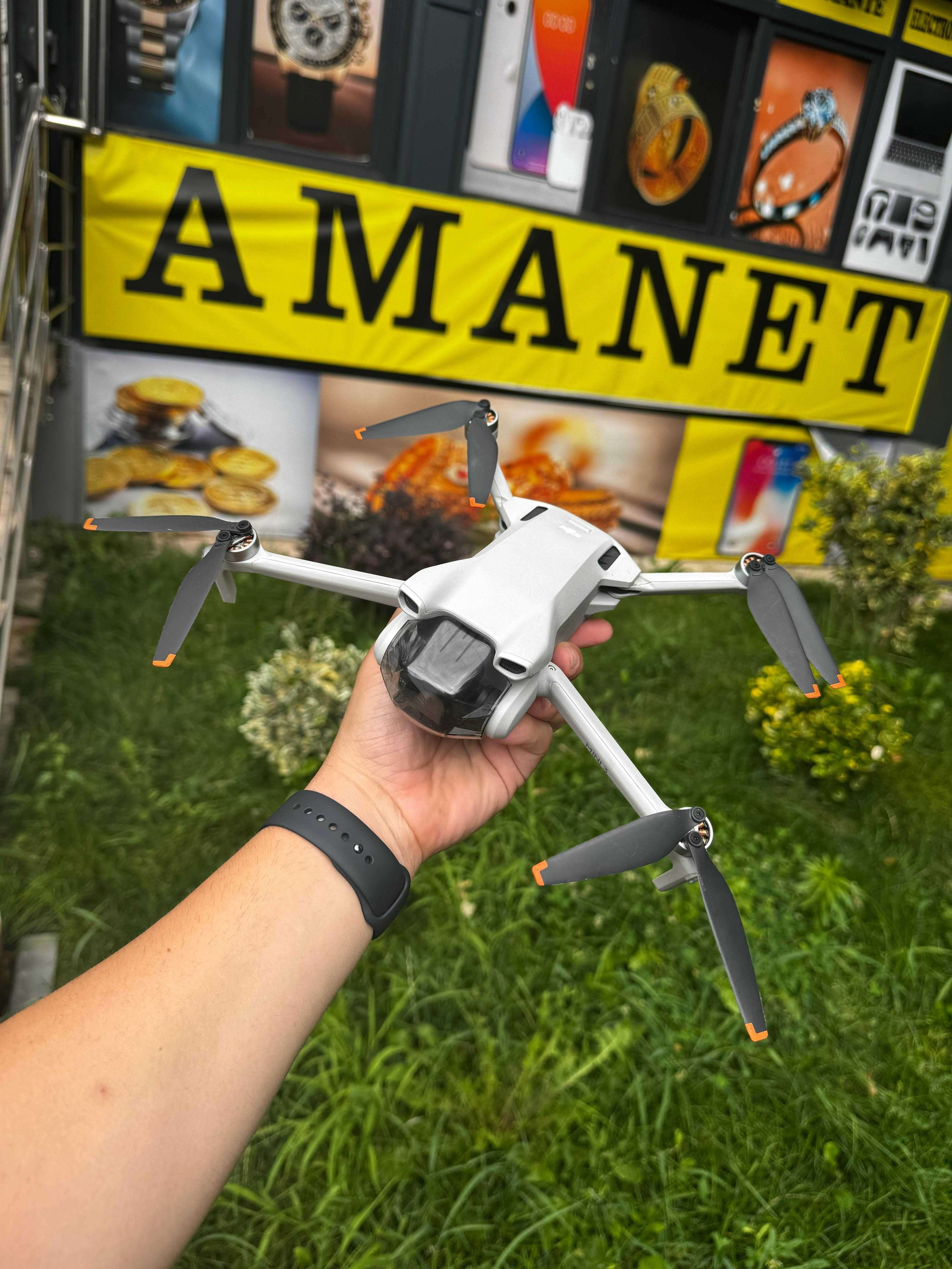 Drona DJI Mini 3 / 4K HDR / Telecomanda / Autonomie 33min - NOU