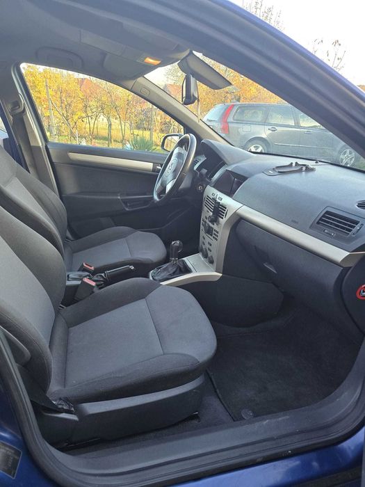 Opel astra H de vinzare