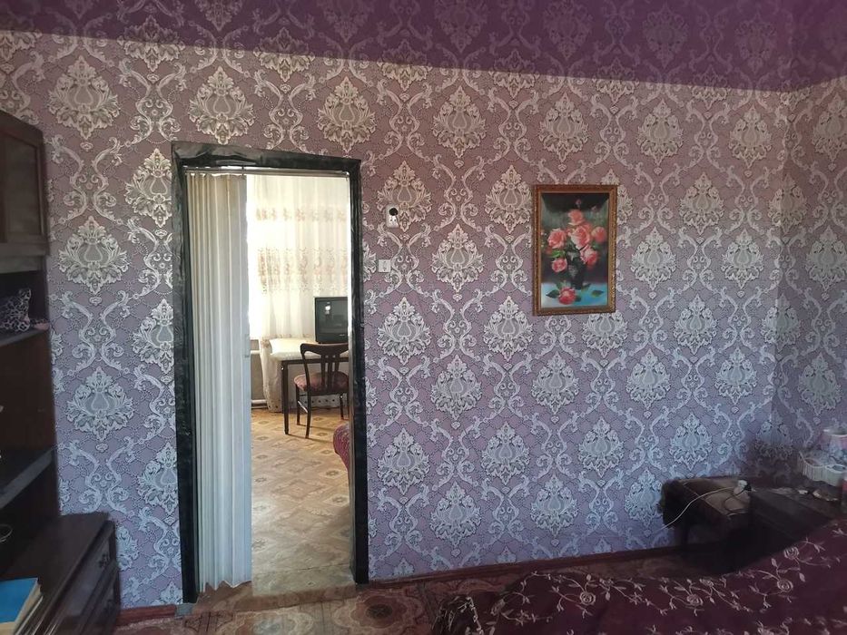 Обмен дома на квартиру  срочно