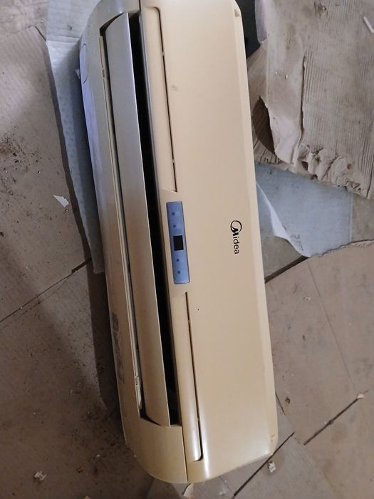 Климатици 9ка и12 ка