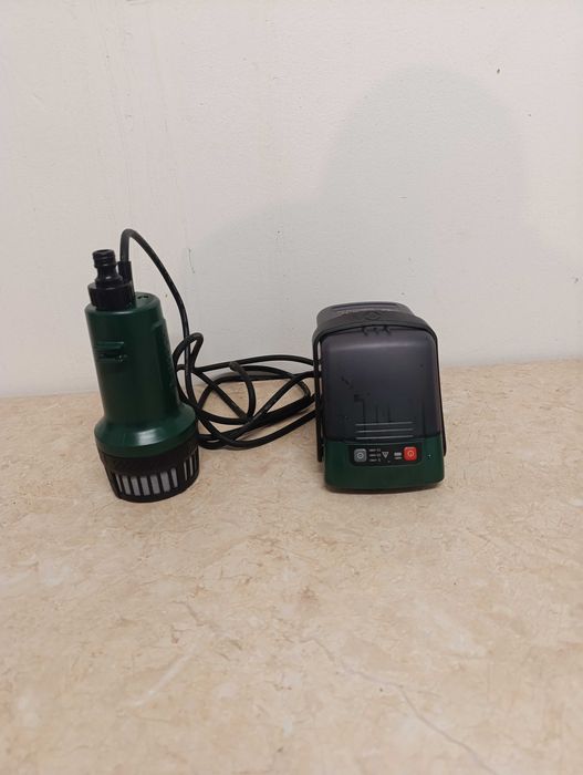 Акумулаторна помпа за вода Bosch GardenPump