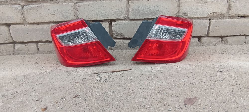 Задние фары Тайота Камри 50-55