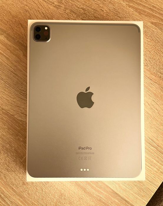 iPad Pro 11" (4th Gen, 2022, M2, 256GB, Wi-Fi)