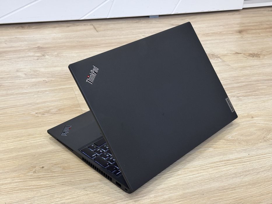 16’FHD+IPS/i7-1260p/Lenovo Thinkpad P16s/32GB DDR4/1TB SSD/Nvidia T550