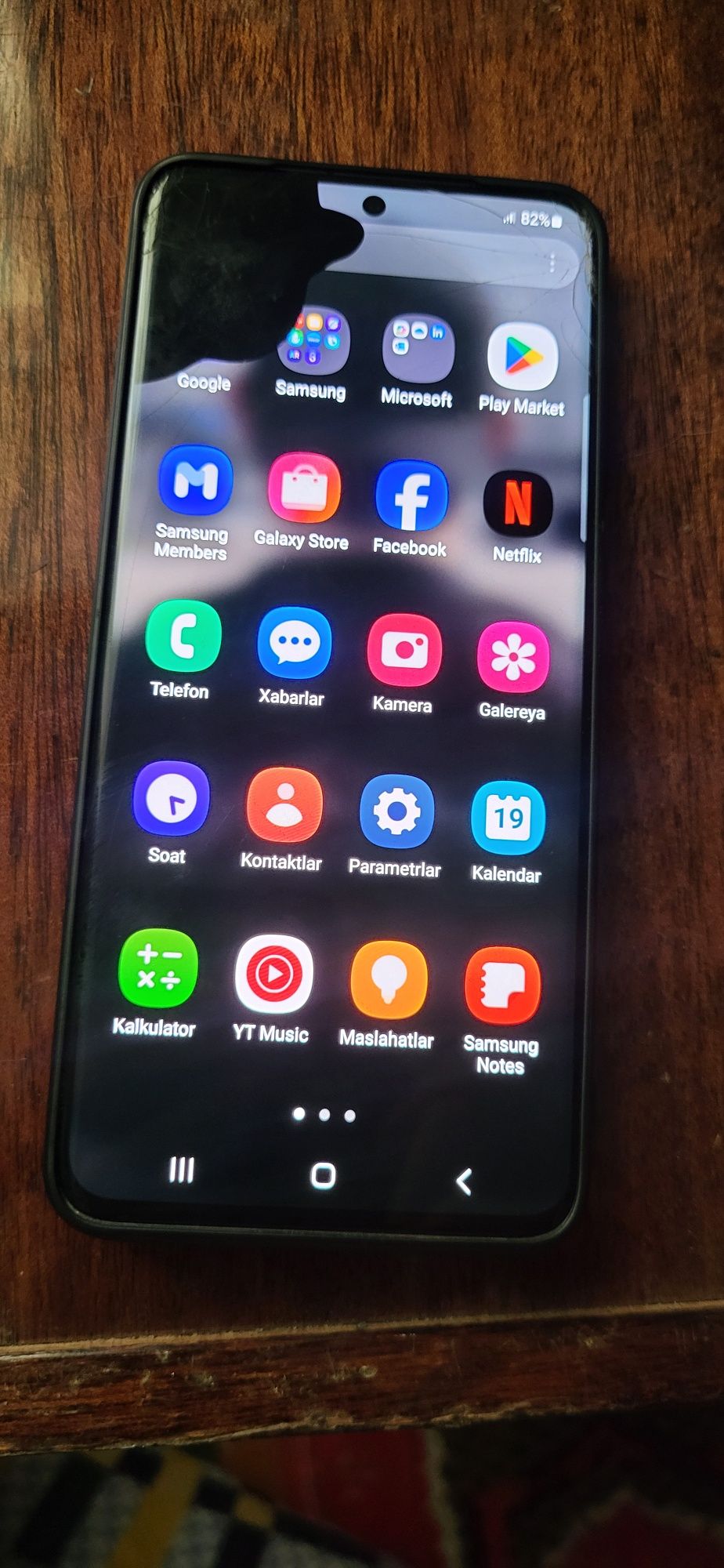 Samsung s20+ holati yaxshi