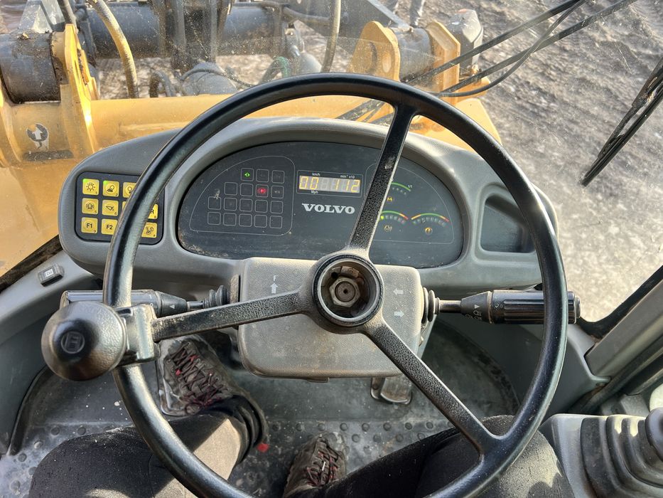 Volă Volvo l40B