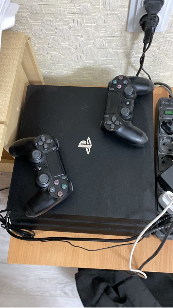 PS4 PRO The Last of Us 2 part limited edition
