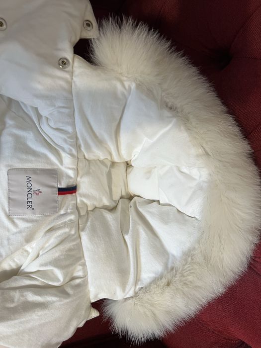 Vand combinezon- sac de iarna pentru bebelusi Moncler