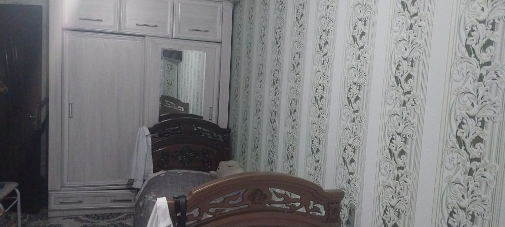 Зудлик билан 2/1/4 уй сотилади. Кибрай Бойжигит