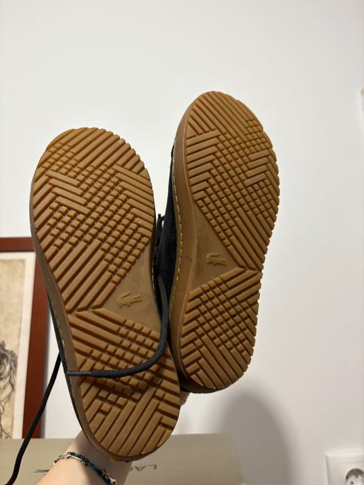 Ghete Lacoste negre