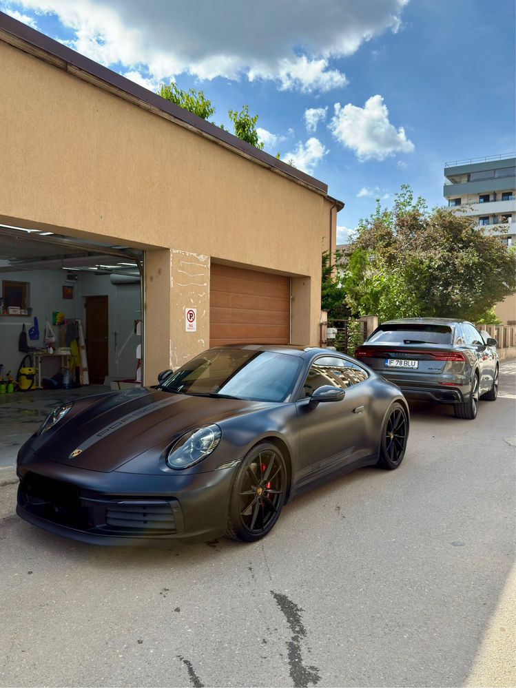 Porsche Carrera 4s