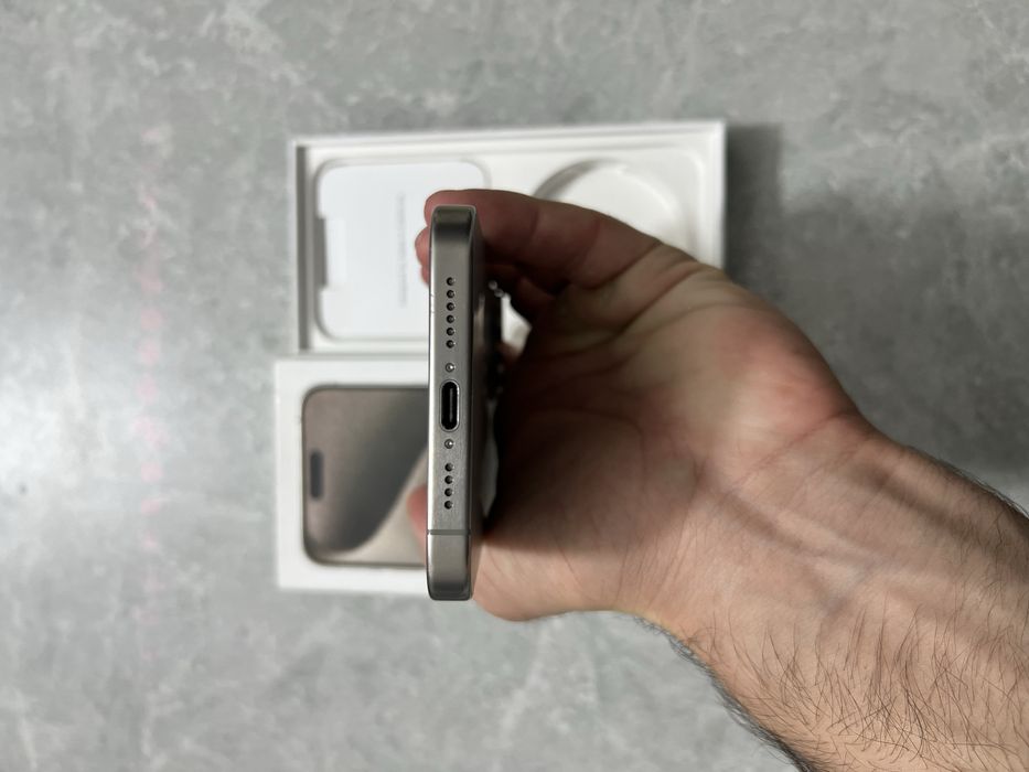 iPhone 15 Pro Max 256GB Natural Titanium