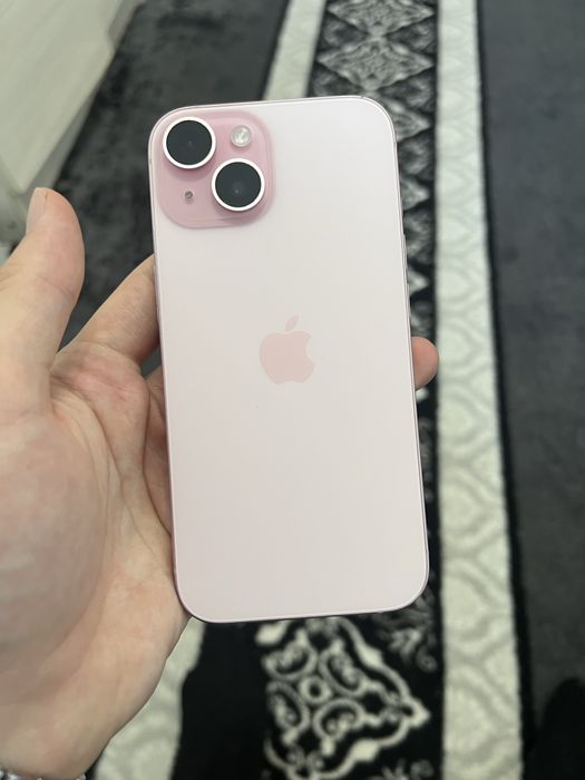 iPhone 15, 128 ГБ, розовый цвет