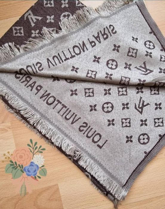 Esarfe/saluri unisex doua fețe Louis Vuitton,saculet, etichetă