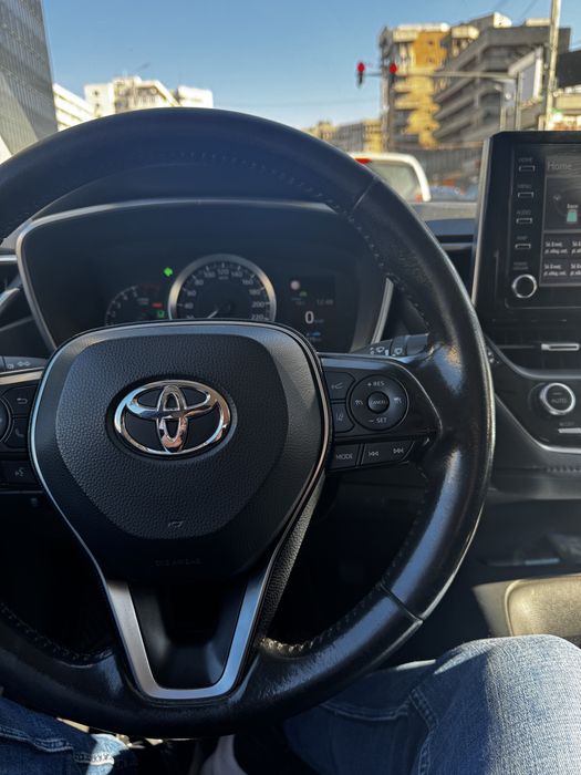 Vand Toyota Corolla hibrid 2021