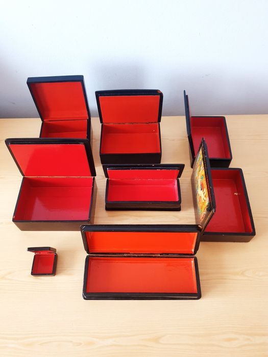 Стари кутии за бижута Федоскино