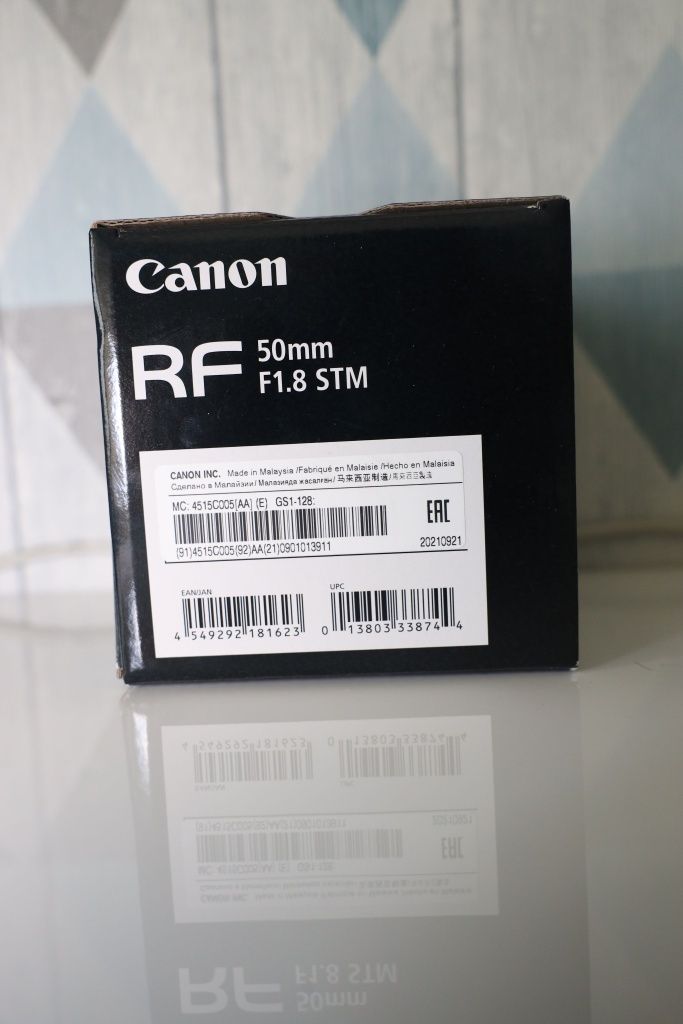 Обектив canon RF 50 mm
