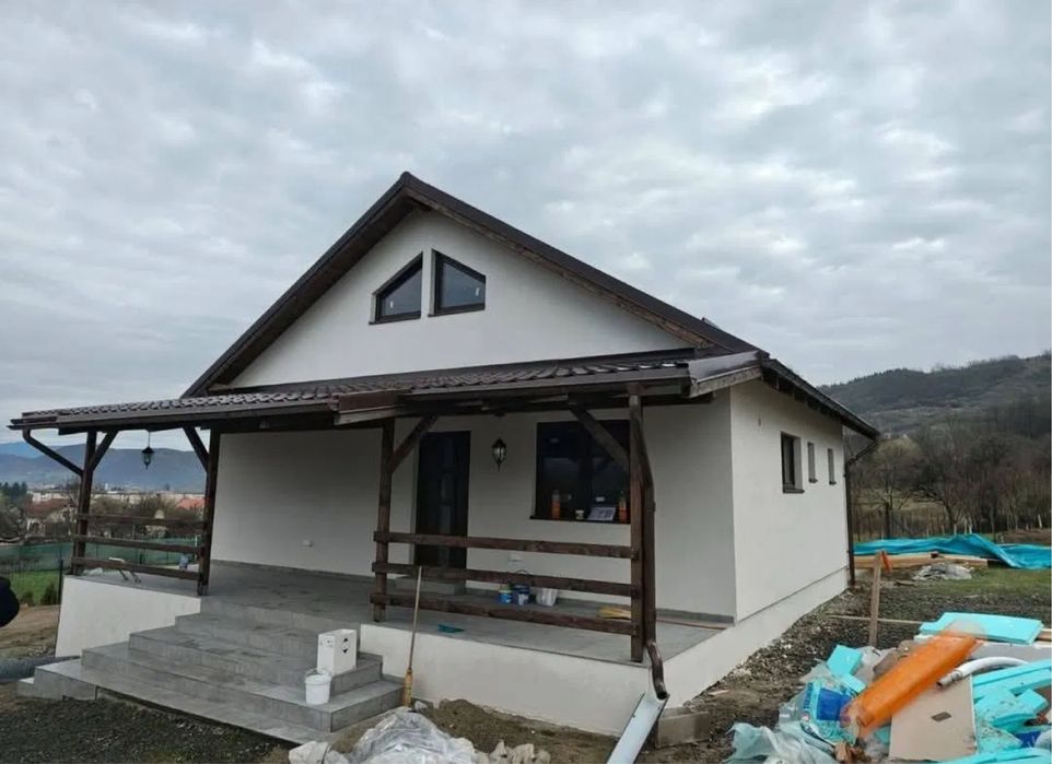 Vindem si producem la comanda case modulare pe structura metalica