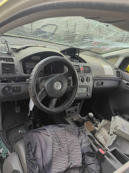 Volkswagen Touran/Caddy на части