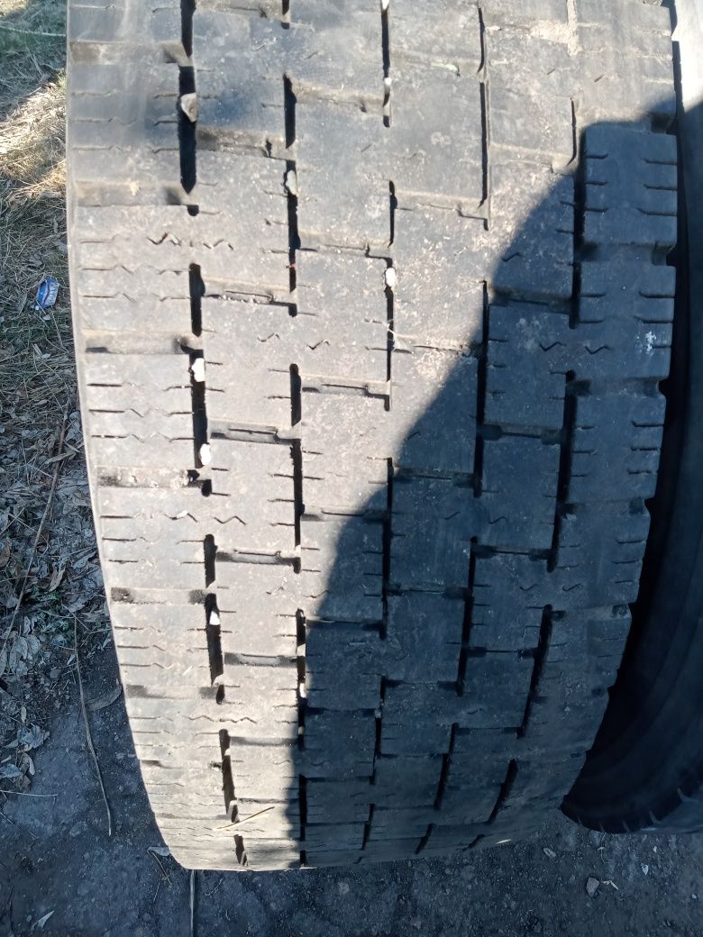 Продам б/у резину BRIDGESTONE