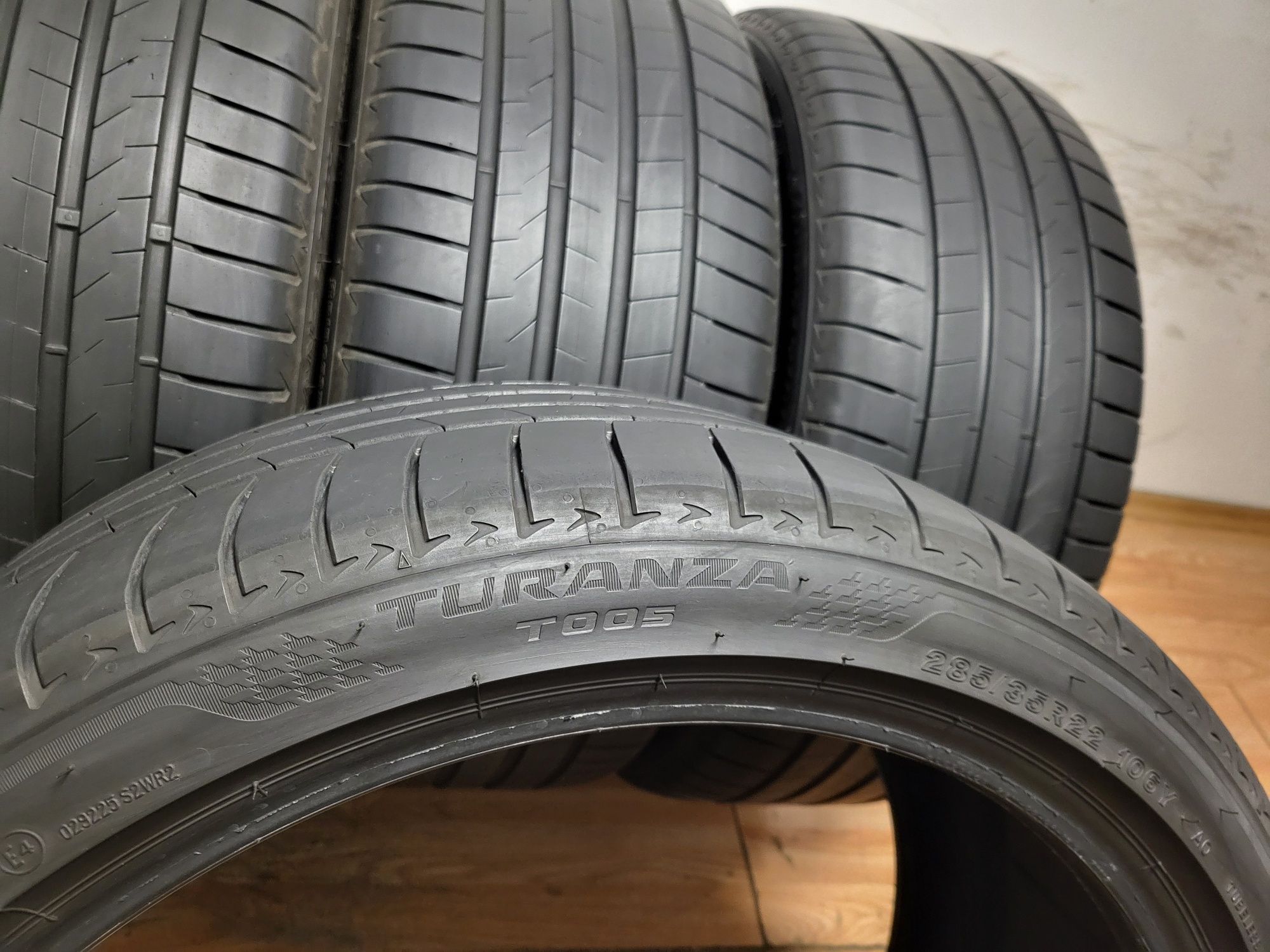 285/35/22 Bridgestone DOT23 / летни гуми