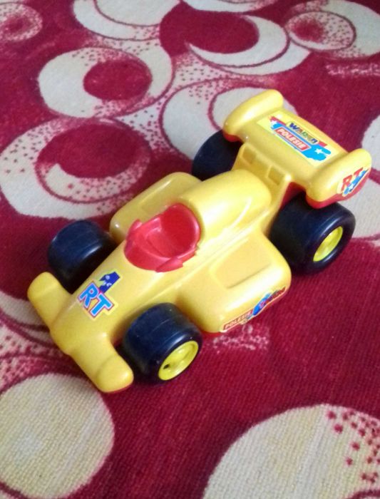 Продам машинки в отл.сост. Любая за 1000 тг. тг.