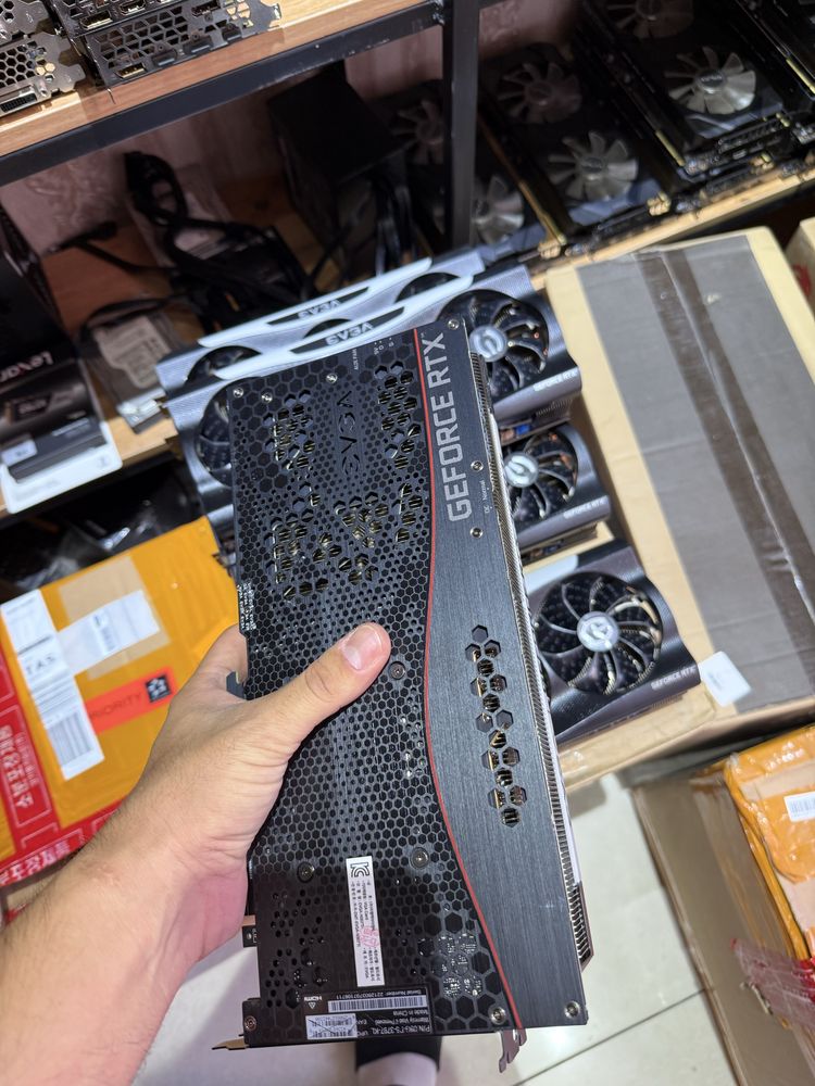 Rtx 3070ti Evga rgb ideal