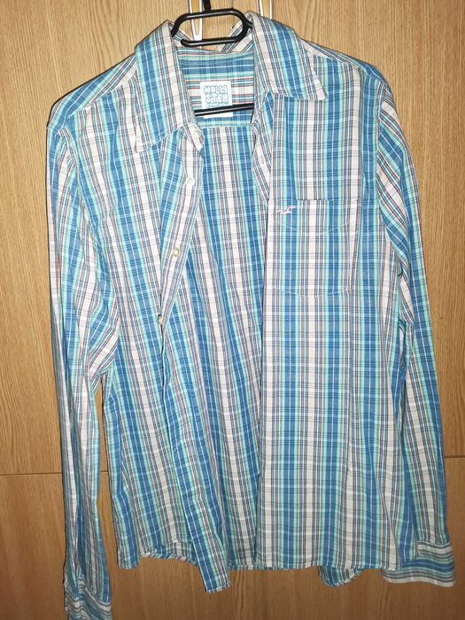 Blugi si camasi barbati