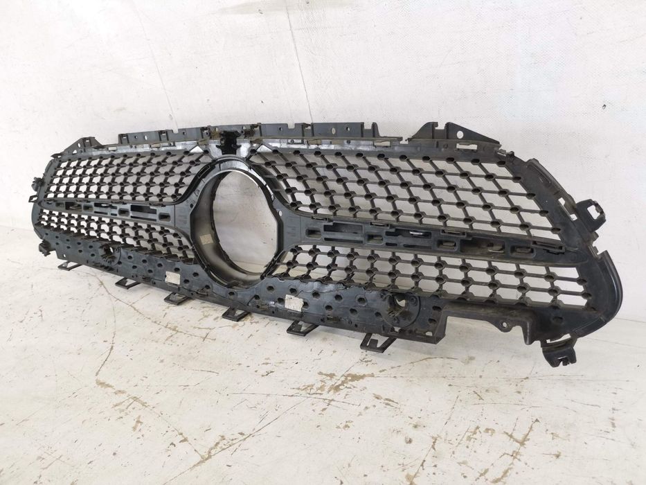 Радиаторна решетка Мерцедес-Бенц ЦЛС-Клас / Mercedes-Benz CLS-Class [