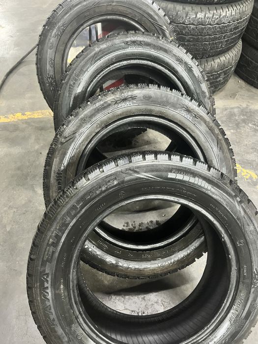 Продам Зимнию шину б/у 4 штуки 185/64 R 15