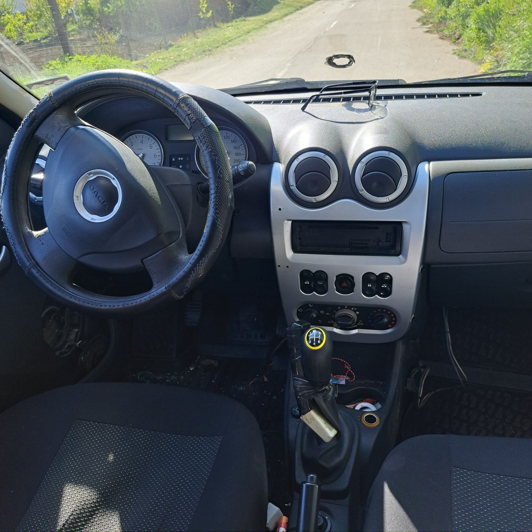 Дачия Логан 1.6 8V на части