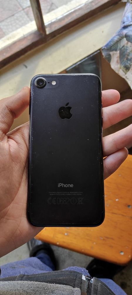 Iphone 7 qora rangi ideal