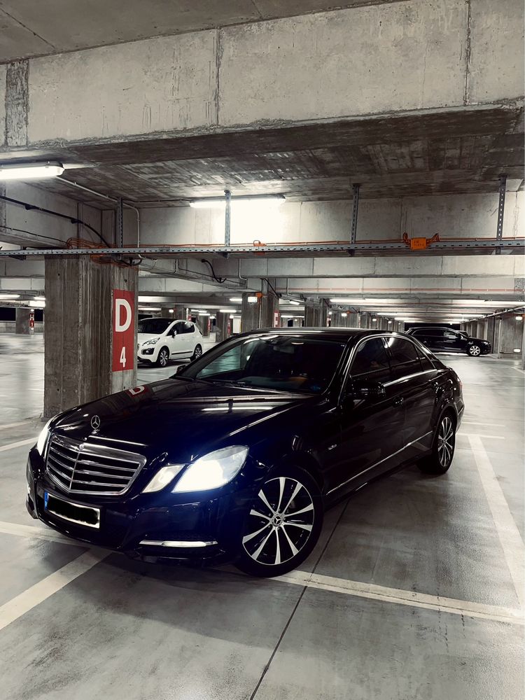 Mercedes Eclass250 BlueEFFICIENCY /Avantgarde/Full/XenonILS/2013