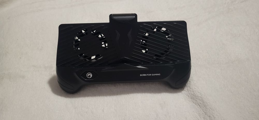 Suport gaming cu ventilatoare (Marvo) pentru telefon