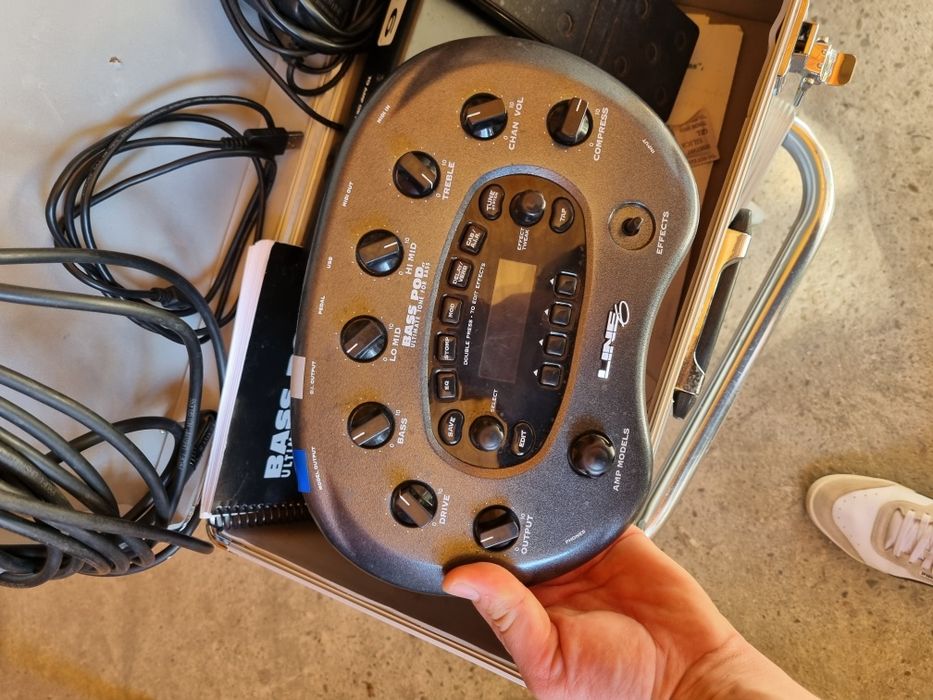 Line 6 bass pod/line 6 FBV Express MKii efecte Chitară
