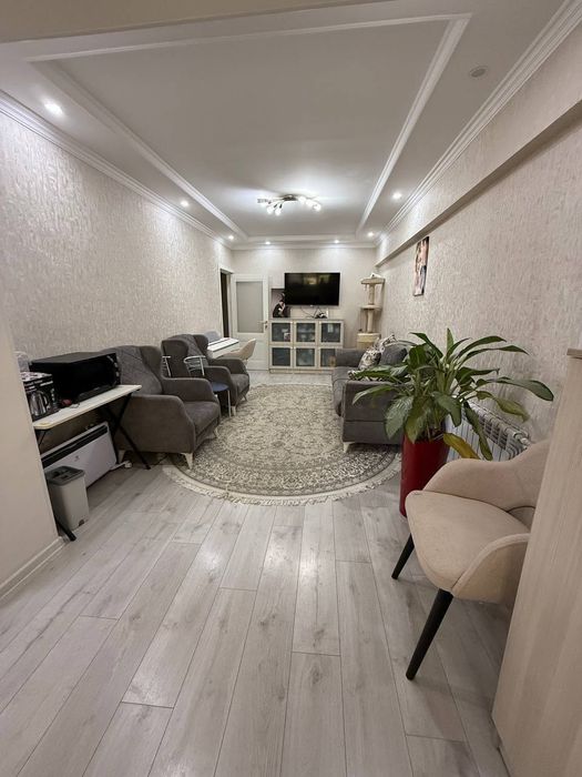 Продается 4х ком квартира на Ц-5, ор-р: Монумент Мужества, 82 м²