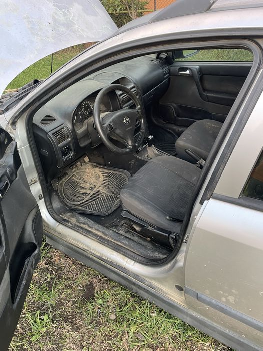 Dezmembrez astra g 1.7 diesel