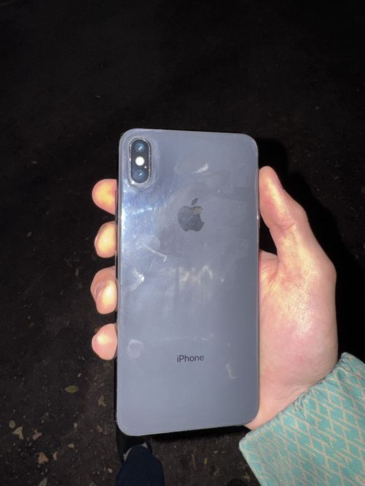 iPhone xs max sroshno sotladi oladigola tel qlila yomkst 100 alishkan