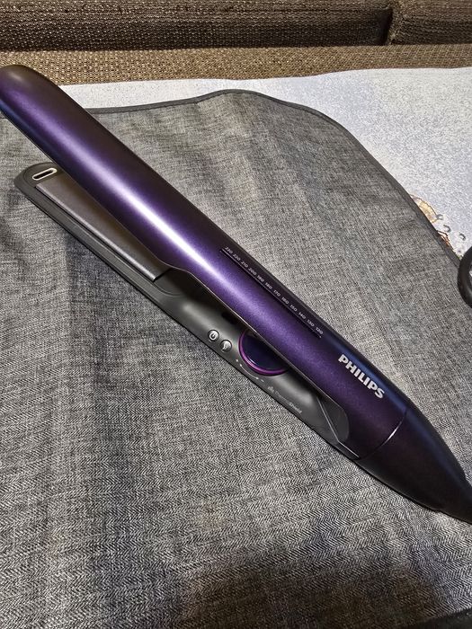 Philips преса за изправяне на коса