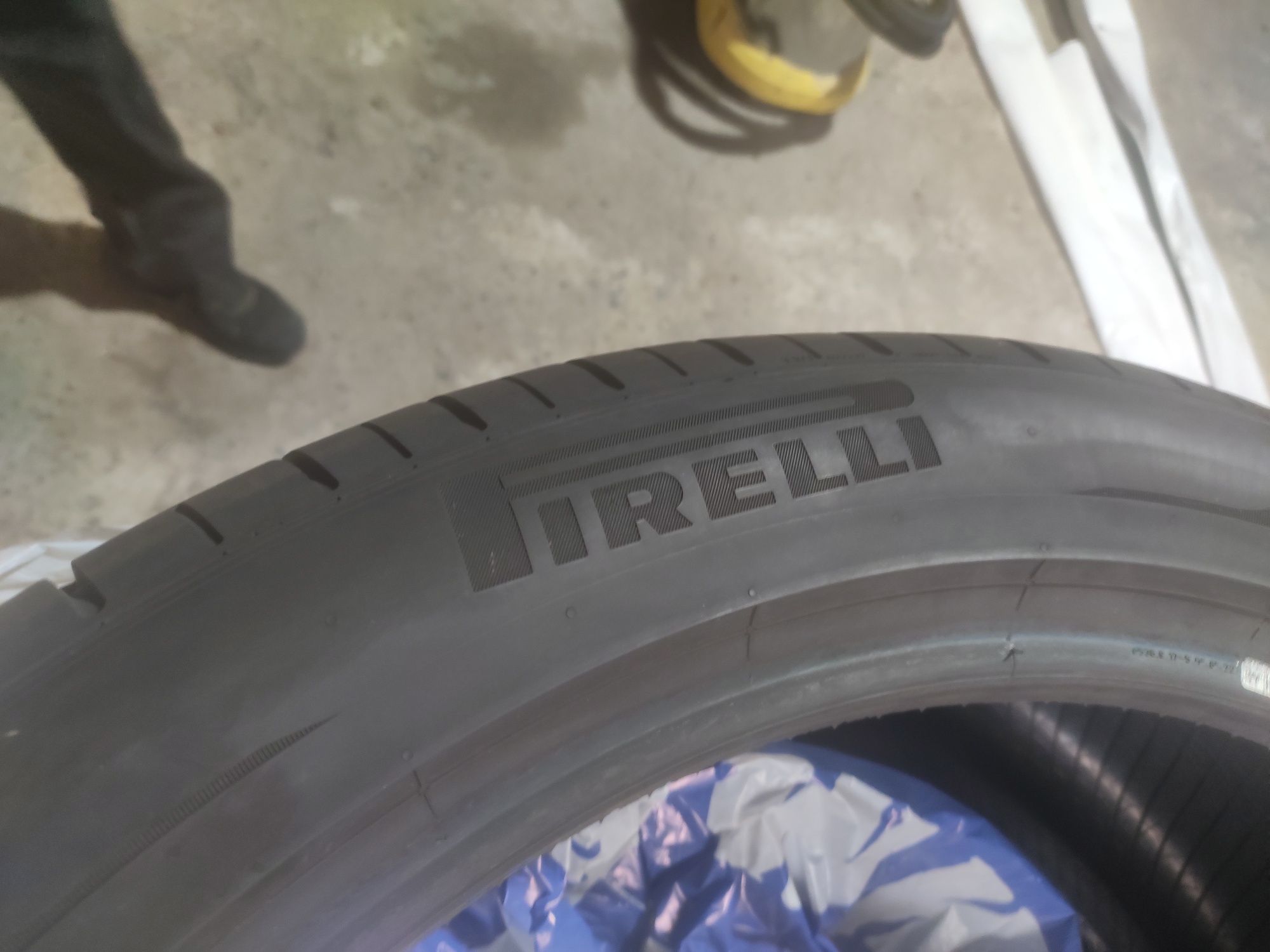 Летни гуми 285/40/21 Pirelli - 4 броя